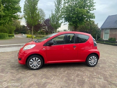 Citroen C1 1.0-12V Séduction zeer nette rode kleur zuinig