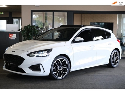 Ford Focus 1.0 EcoBoost ST Line Pano Navi B&O Led Pdc