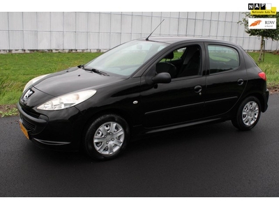 Peugeot 206 + 1.1 XR 5 Drs