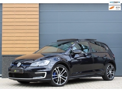 Volkswagen Golf 1.4 TSI GTE/PANO/LEER/STOELVER/NAP/DEALER OH