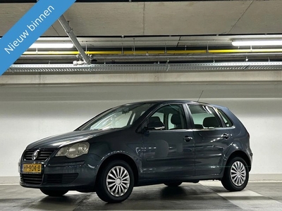 VOLKSWAGEN Polo 1.2-12V - airco - Cruise - uitdraai!