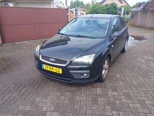 Ford Focus 1.6-16V First Edition