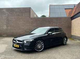 Mercedes-Benz 180d AMG Org NL 1ste Eig Dealer Ondh Pano