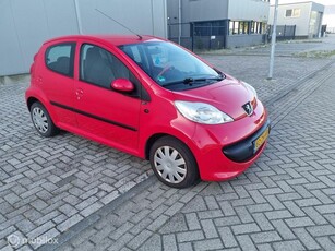 Peugeot 107 1.0-12V XS