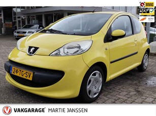 Peugeot 107 1.0-12V XS met nieuwe APK!