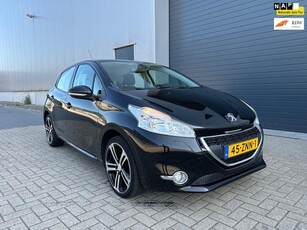 Peugeot 208 1.2 VTi Envy CLIMA PDC NAP 5DRS 2013