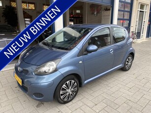 Toyota Aygo 1.0-12V Comfort NL AUTO/NETTE STAAT (bj 2010)