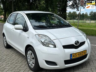 Toyota Yaris 1.3 VVTi Aspiration Automaat airco elektrische