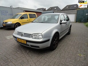 Volkswagen Golf 1.4-16V 5 DRS (KM 200895 NAP)