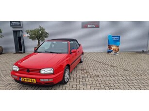 Volkswagen Golf Cabriolet 1.8. 55kw ,in zeer goede staat