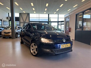 Volkswagen Polo 1.2 Highline Airco/ Cruise / Parkeer sensor.