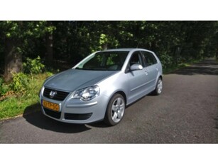 Volkswagen Polo 1.6-16V Optive met Airco & Nieuwe Apk !