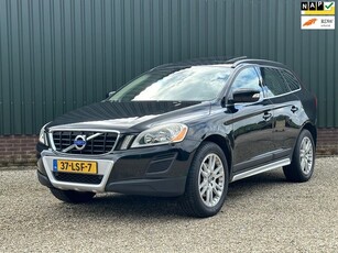 Volvo XC60 2.0T Momentum Automaat/Panodak/19Inch/Bodykit