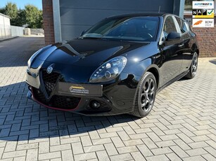 Alfa Romeo Giulietta 1.4 Turbo Sport, carbon, leder, navi