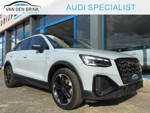 Audi Q2 35 TFSI S-line Matrix Pano Sonos Arrow grey