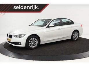 BMW 3-serie 318i Luxury Leder Full LED Navigatie