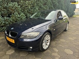 BMW 3-serie 320i - Navigatie - Lederen Interieur