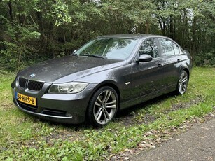 BMW 3-serie 325i in goede staat!