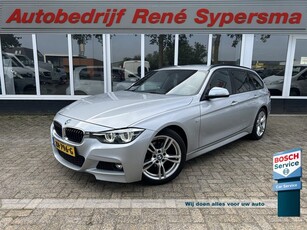 BMW 3 Serie Touring 318i M Sport Navigatie Voorstoelen