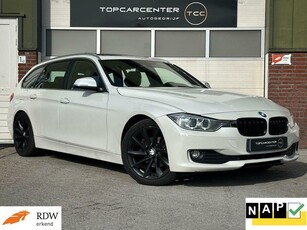 BMW 3-serie Touring 320d HighExecutive/PANO/STOELV/PARKS/NAP