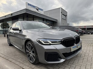 BMW 5 Serie 530e M-Sport Pro Schuifdak Trekhaak Memory