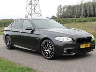 BMW 5-serie 535i High Executive M-Pakket + ECC + NAVIG +