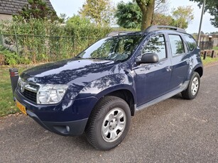 Dacia Duster 1.6 Lauréate 2wd Airco Trekhaak (bj 2011)