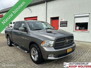 Dodge Ram 1500 5.7 V8 Crew Cab 5'7 *Marge*