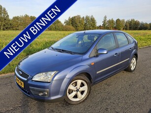 Ford Focus 1.6-16V First Edition (bj 2004)