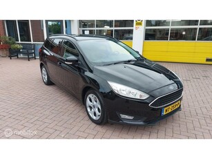 Ford Focus Wagon 1.0 Titanium