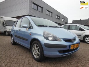 Honda Jazz 1.4 LS AUTOMAAT 2003 € 1.450,- 1 JR. APK ,ZO MEE