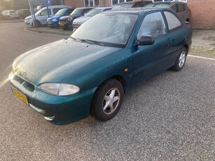 Hyundai Excel 1.3i LS Esprit MET NIEUWE APK AN AIRCO