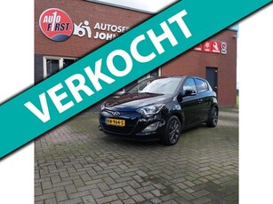 Hyundai I20 1.2i i trekhaak afneembaar, 4-deurs, airco