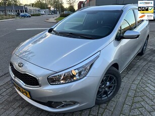 Kia Cee'd Sportswagon 1.6 GDI PLUS PACK 2013 SPORT LUXE