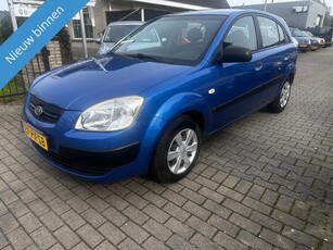 Kia Rio 1.4 L (bj 2006)