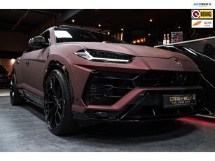 Lamborghini Urus 4.0 V8 CeramicLederPANOB&O23INCH