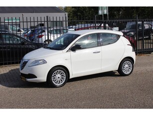 Lancia Ypsilon 0.9 TwinAir Silver Plus, Airco!