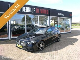 Mercedes A-klasse 180 AMG Full Options AmbientLight/Pano/NAP