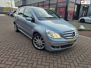 Mercedes-Benz B-klasse 170 AUTOMAAT HALF LEERK Volledig