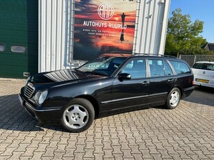 Mercedes-Benz E-Klasse Combi 4-Matic 2100KG €10750 EX!! 320