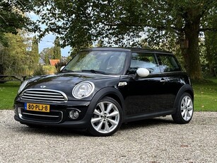 Mini Cooper 1.6 Cooper 122PK *Lees Tekst Aub*