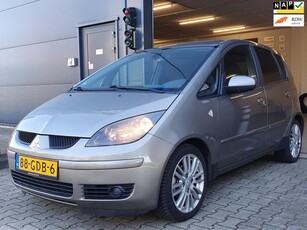 Mitsubishi Colt 1.5 Sky / CRUISE / PANO- SCHUIF-KANTEL DAK