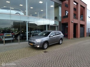 Mitsubishi Outlander 2.0 PHEV Business Edition Trekhaak/NAP