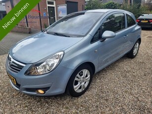 Opel Corsa 1.2-16V Cosmo/STOEL+STUURVERW/NWE