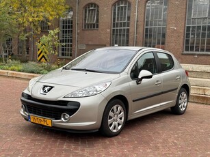 Peugeot 207 1.4-16V XS