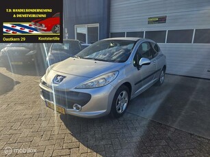 Peugeot 207 1.4 X-line met airco