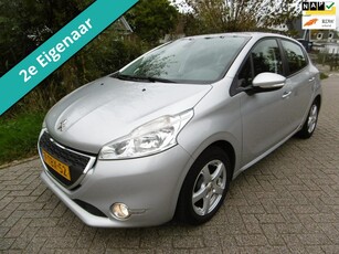 Peugeot 208 1.2 VTi 82pk Envy 5-deurs Clima Cruise Navi PDC