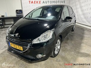 Peugeot 208 1.2 VTi Allure Climate/Panodak/1e EIG