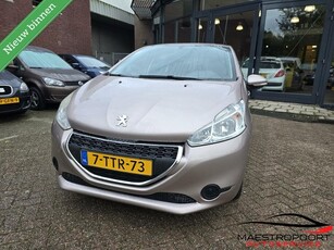 Peugeot 208 1.2 VTi Blue Lease Executive