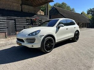 Porsche CAYENNE 3.0 D. Leer,navi,Panoramadak,21